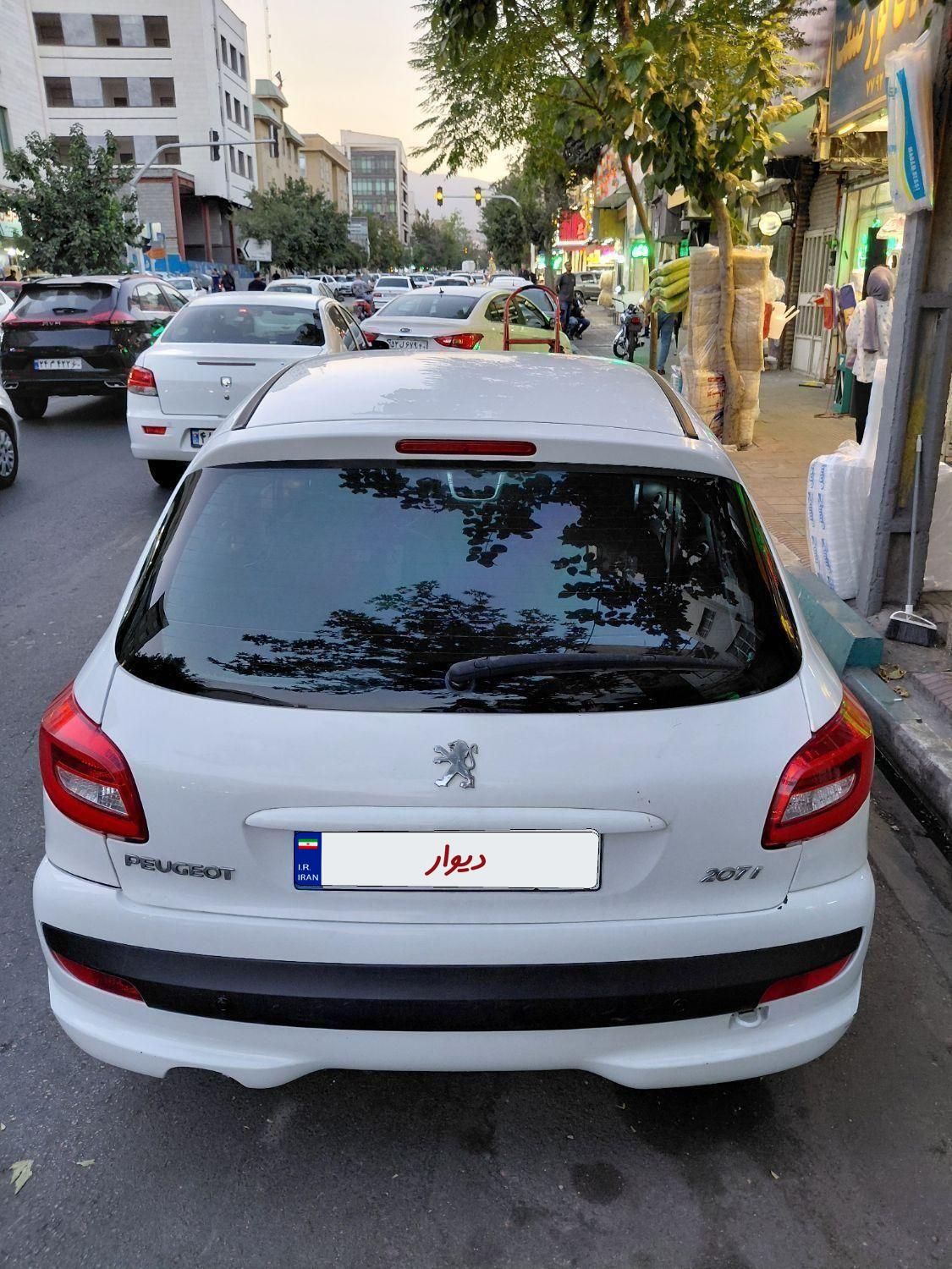 پژو 207 اتوماتیک - 1390
