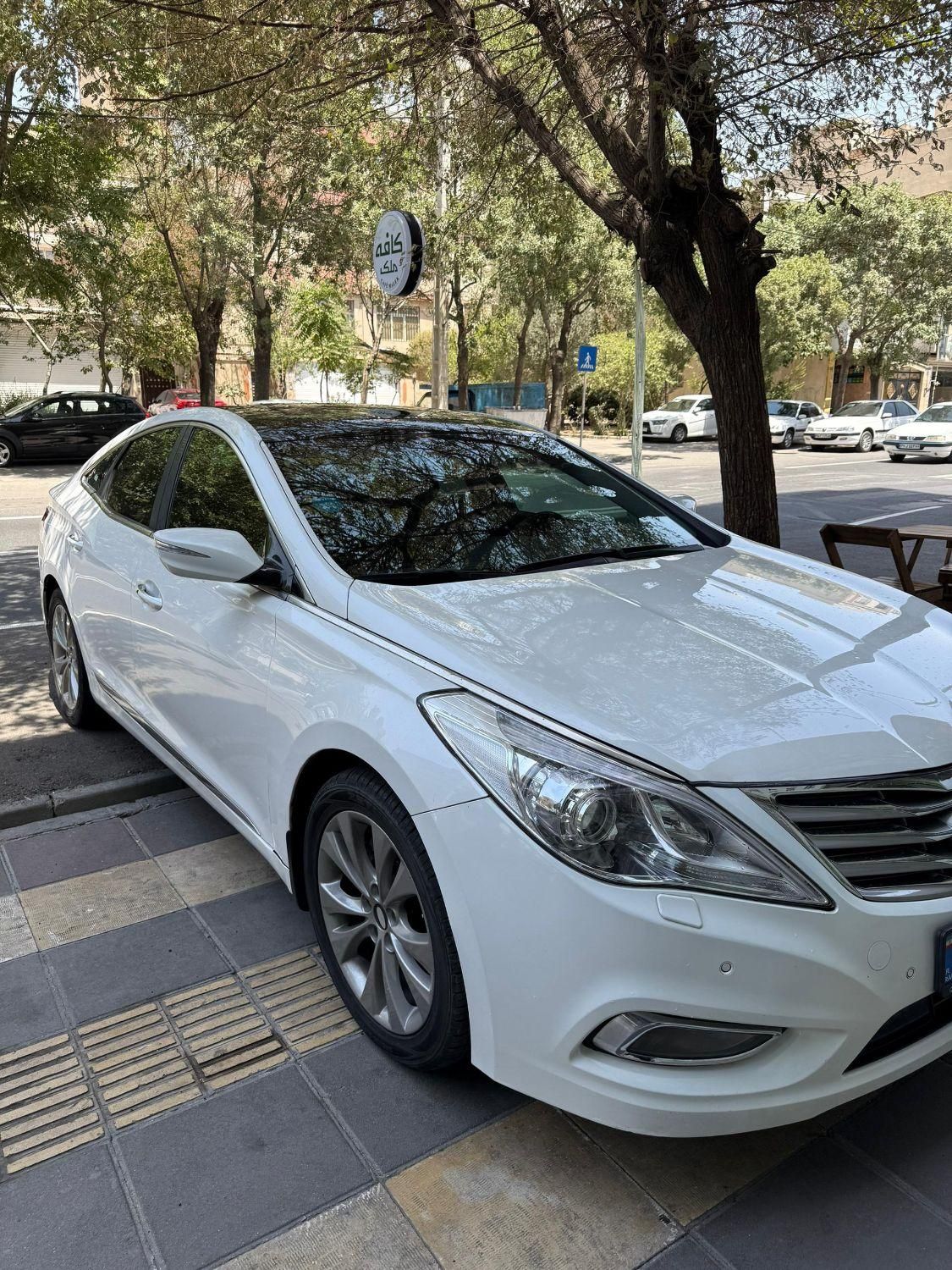 هیوندای آزرا (گرنجور) 3000cc - 2012