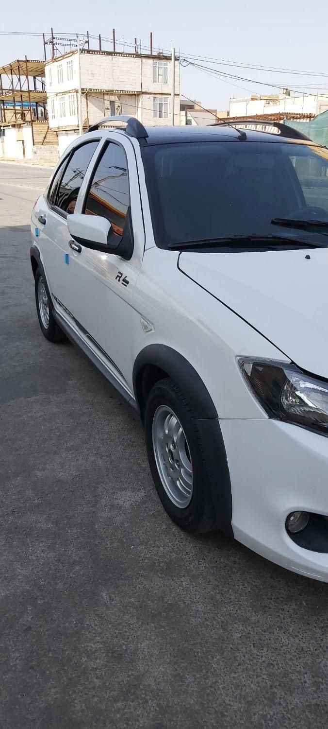 کوییک R دنده‌ای - 1399