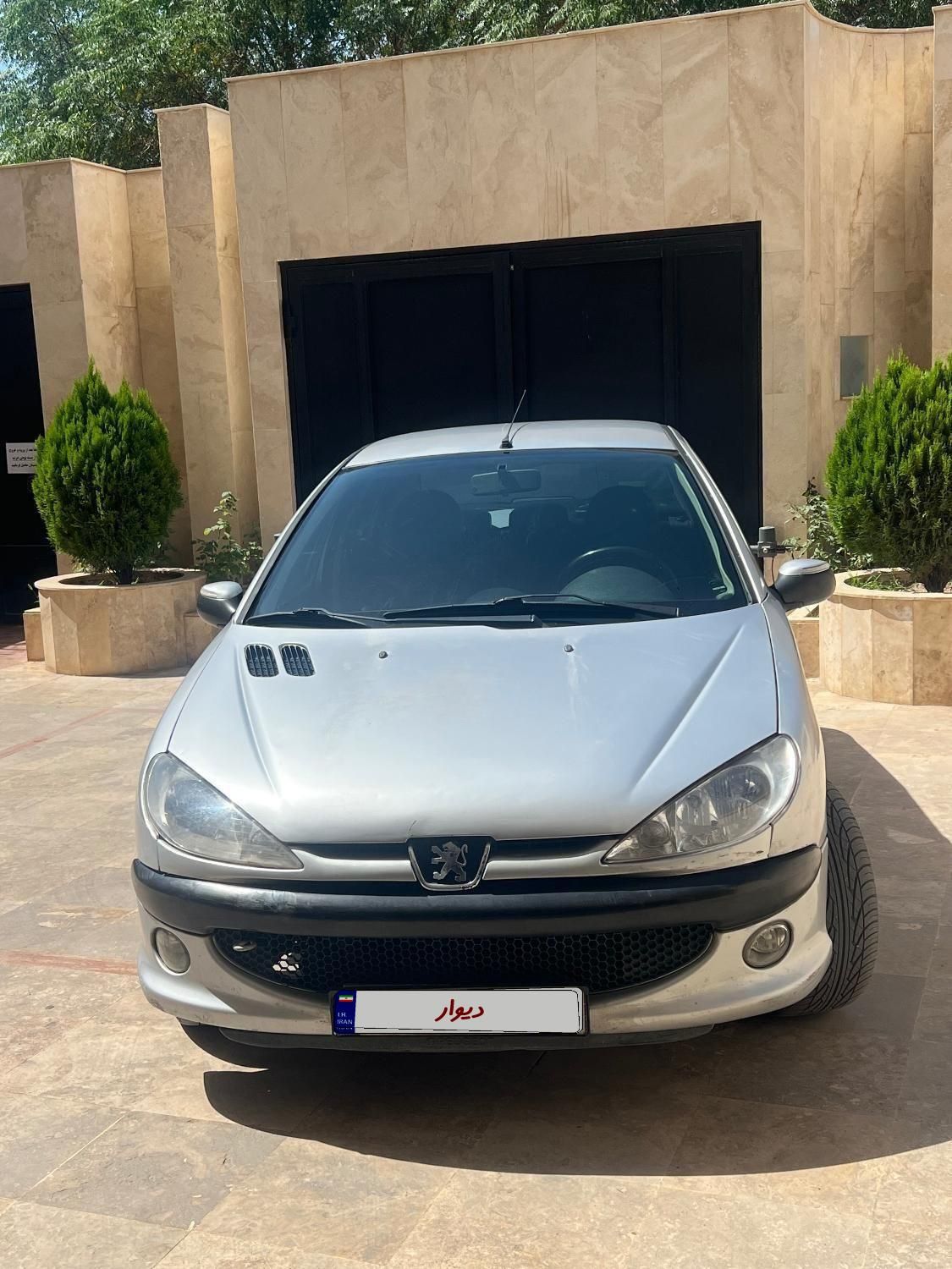 پژو ۲۰۶ صندوق دار v8 - 1385
