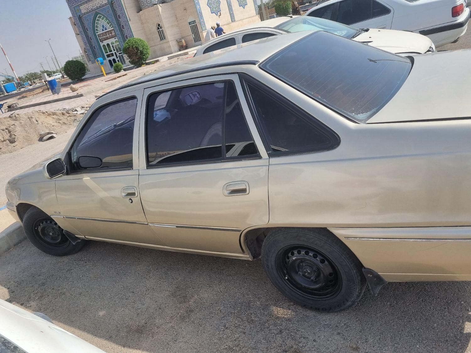 دوو سیلو سدان - 1382
