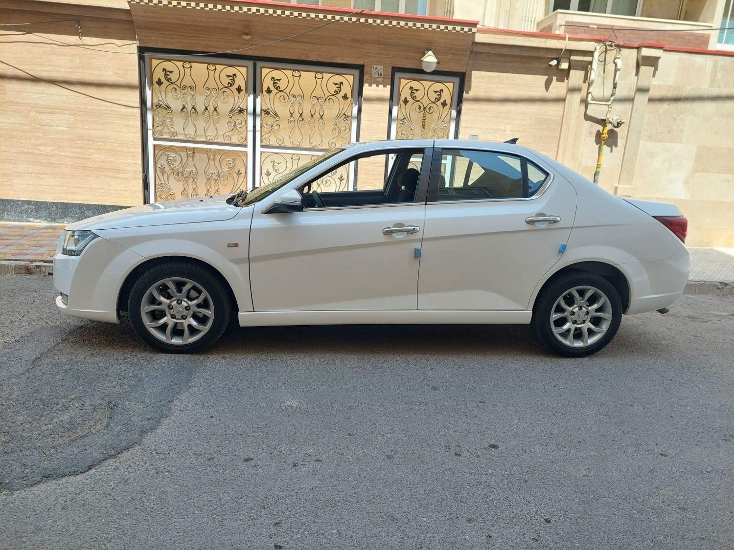 دنا پلاس توربو اتوماتیک - 1400