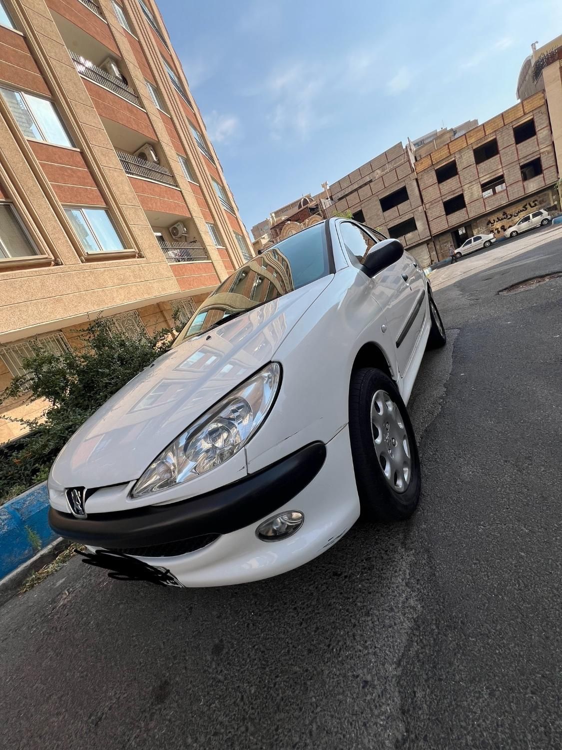 پژو ۲۰۶ صندوق دار v8 - 1395