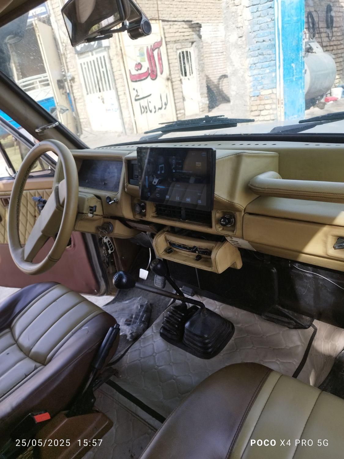 نیسان پاترول دو درب دنده‌ای - 1996