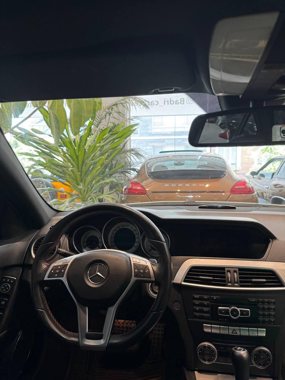 بنز C 200 - 2010