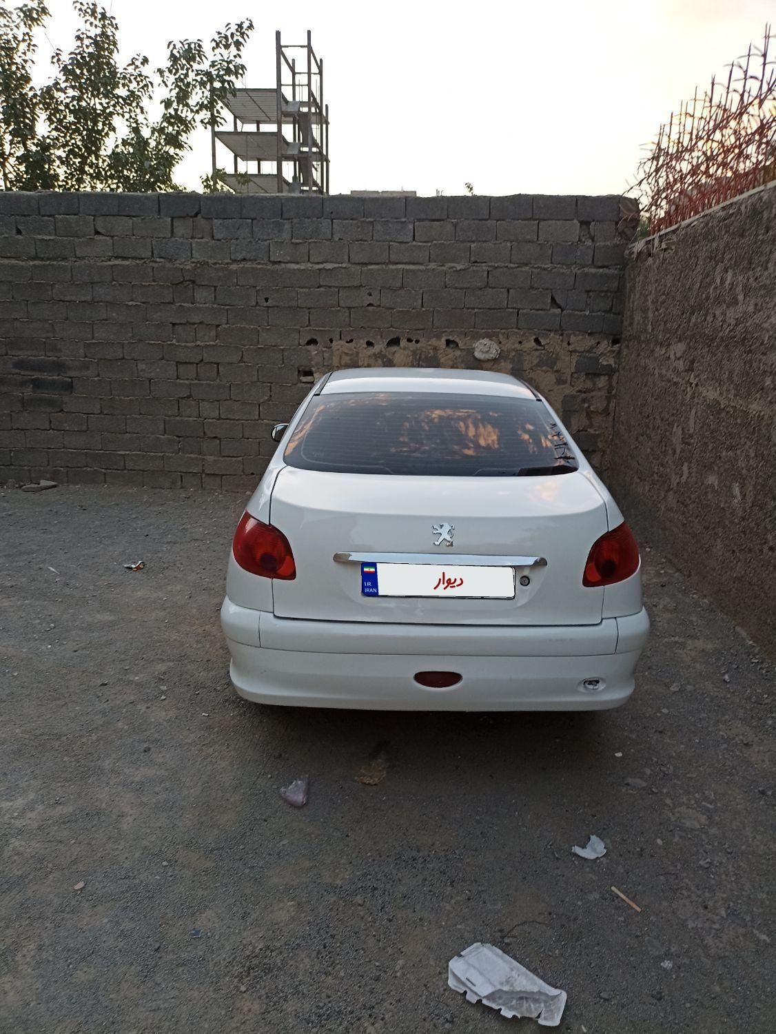 پژو ۲۰۶ صندوق دار v8 - 1390
