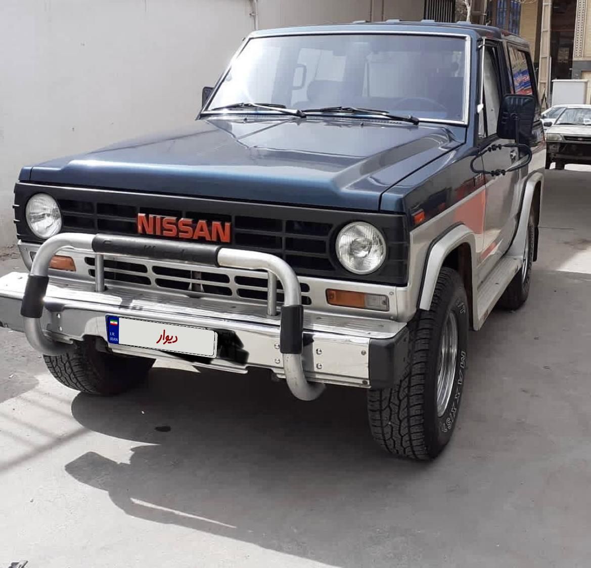 نیسان پاترول دو درب دنده‌ای - 1995