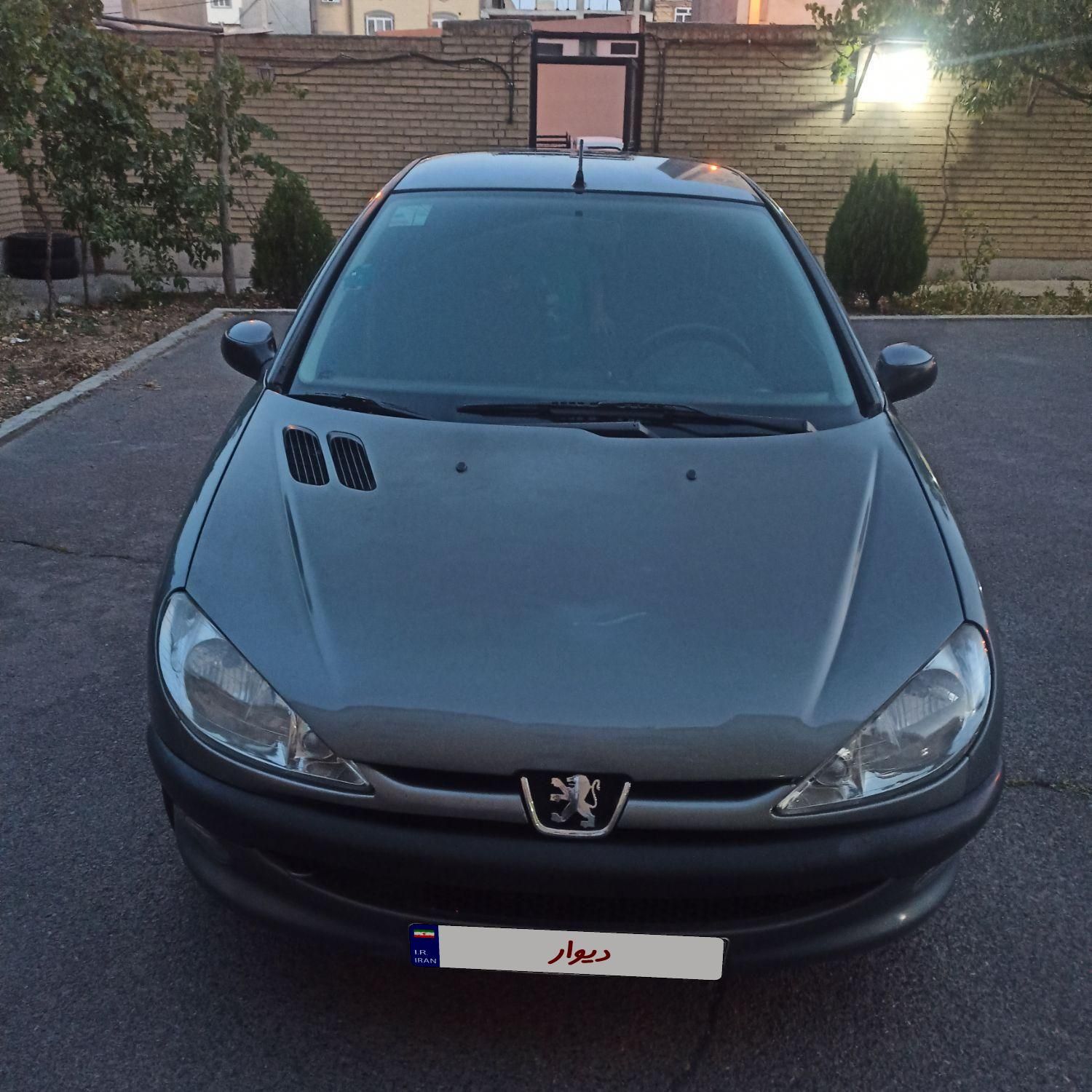 پژو ۲۰۶ صندوق دار v8 - 1390