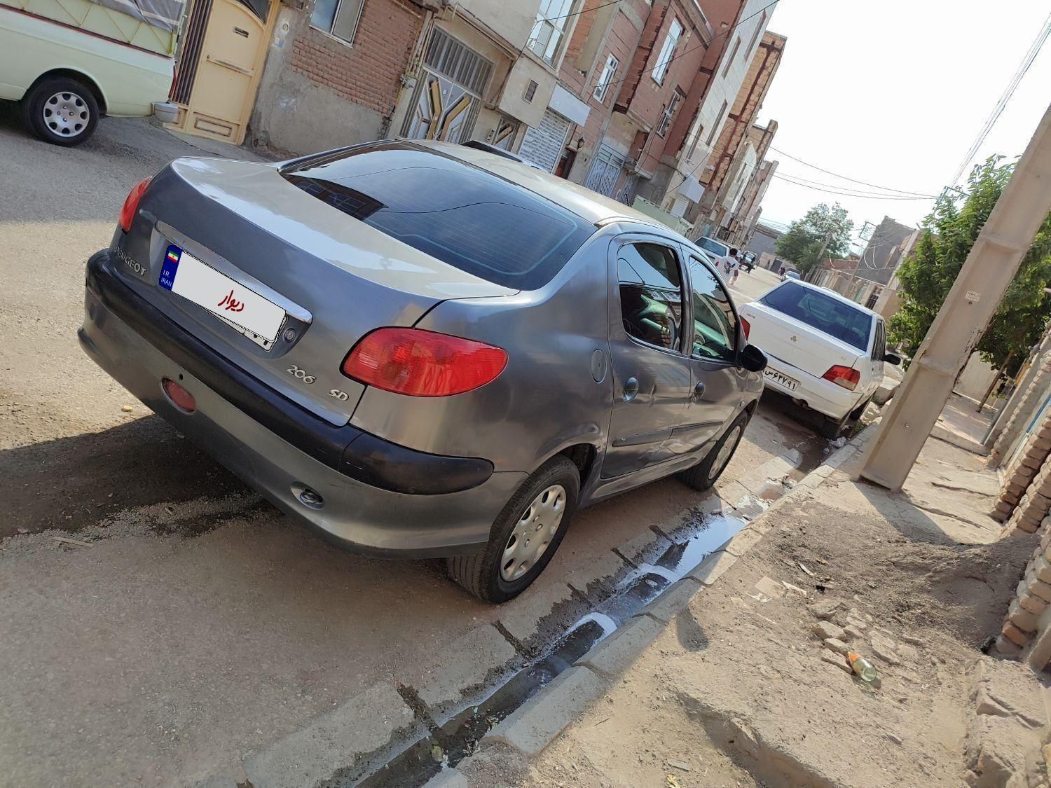 پژو ۲۰۶ صندوق دار v20 - 1386