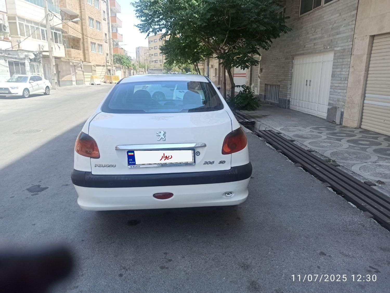پژو ۲۰۶ صندوق دار v8 - 1393