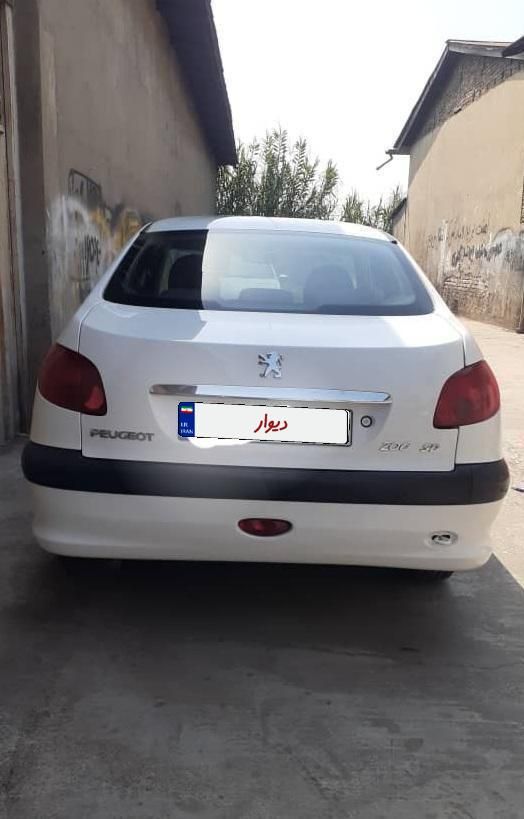 پژو ۲۰۶ صندوق دار v8 - 1396