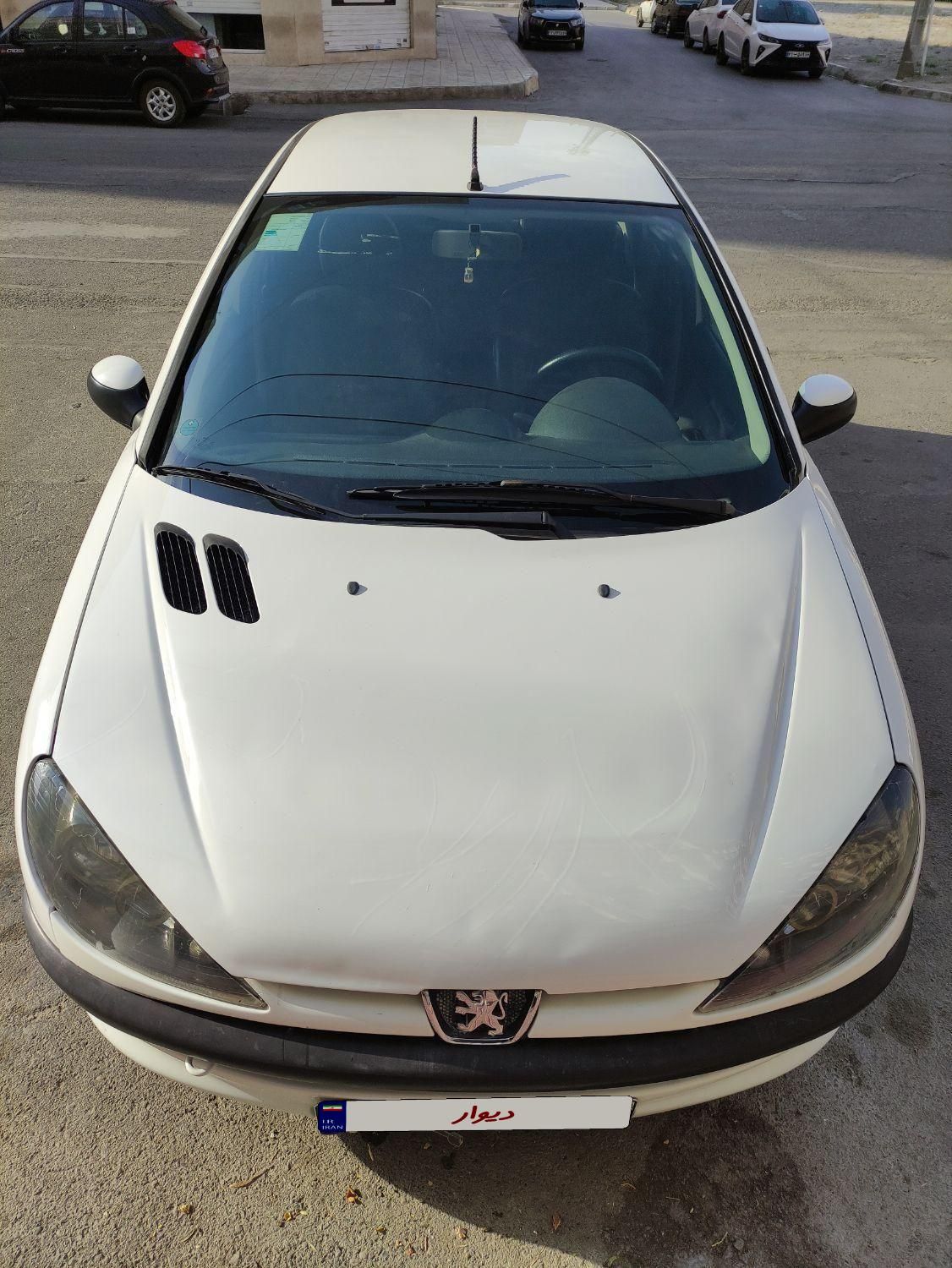 پژو ۲۰۶ صندوق دار v8 - 1395
