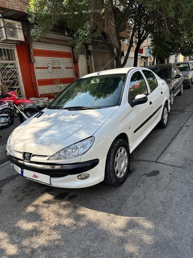پژو ۲۰۶ صندوق دار v8 - 1390