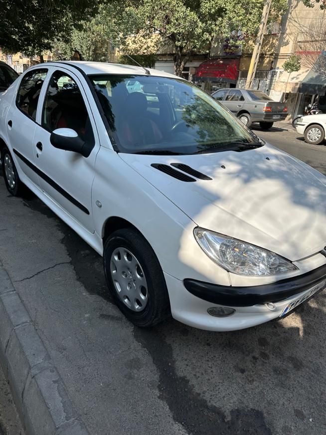 پژو ۲۰۶ صندوق دار v8 - 1390
