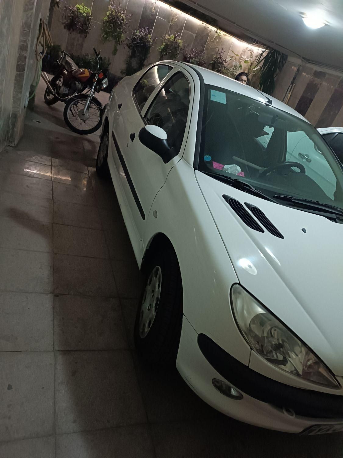 پژو ۲۰۶ صندوق دار v8 - 1396