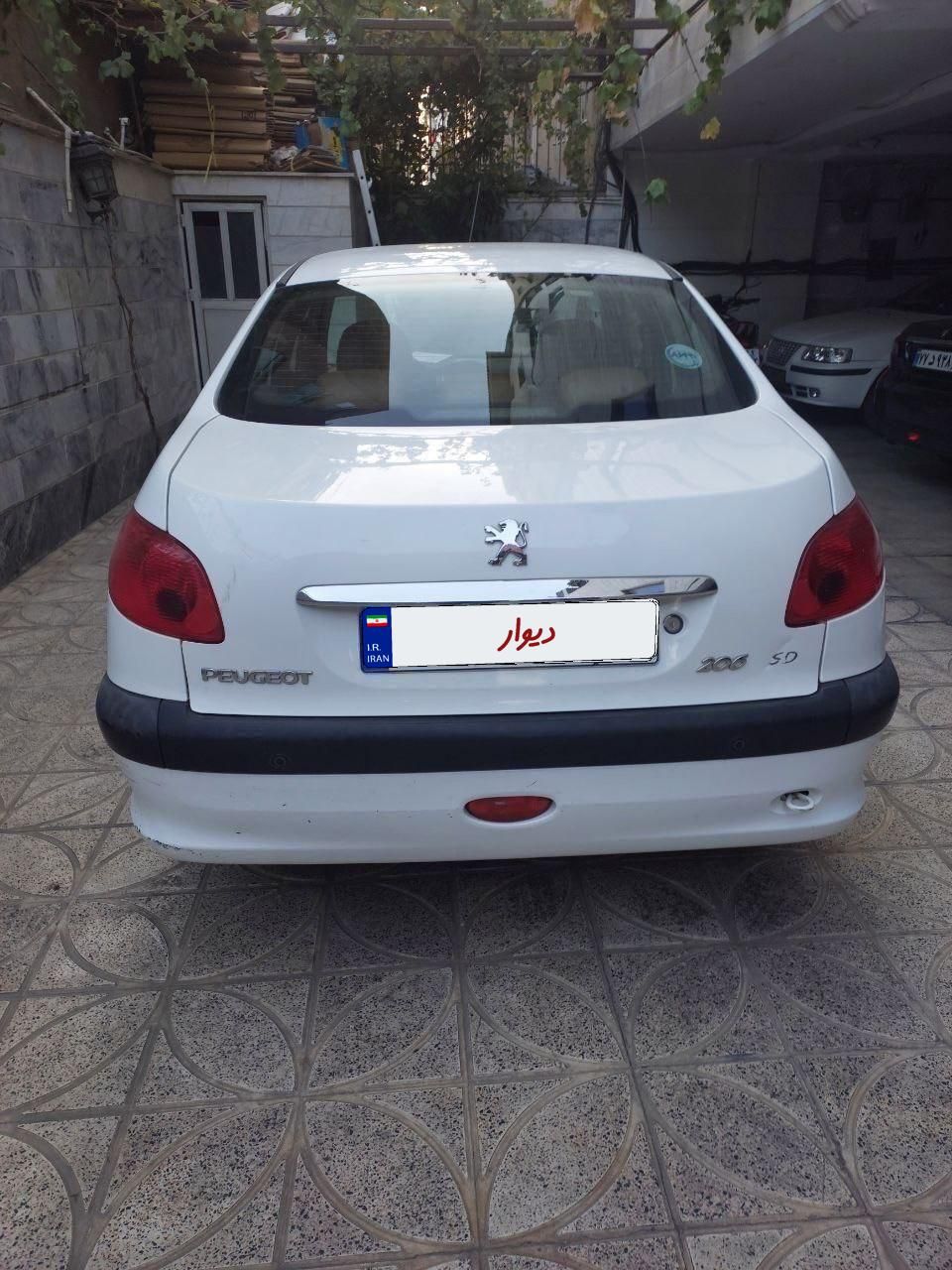 پژو ۲۰۶ صندوق دار v8 - 1395