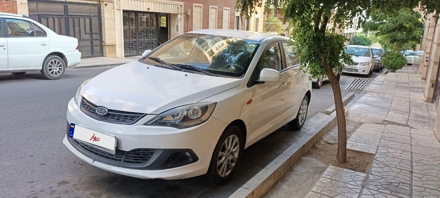 ام وی ام 315 هاچ بک اسپرت لاکچری - 1394