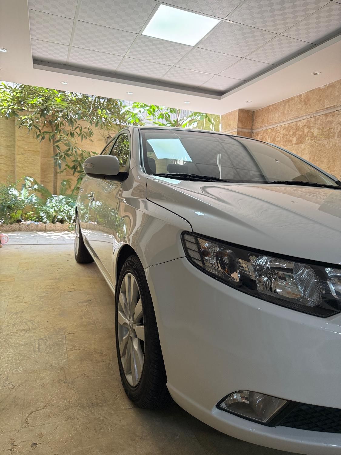 کیا سراتو 2.0 لیتر اتوماتیک GT لاین - 2010