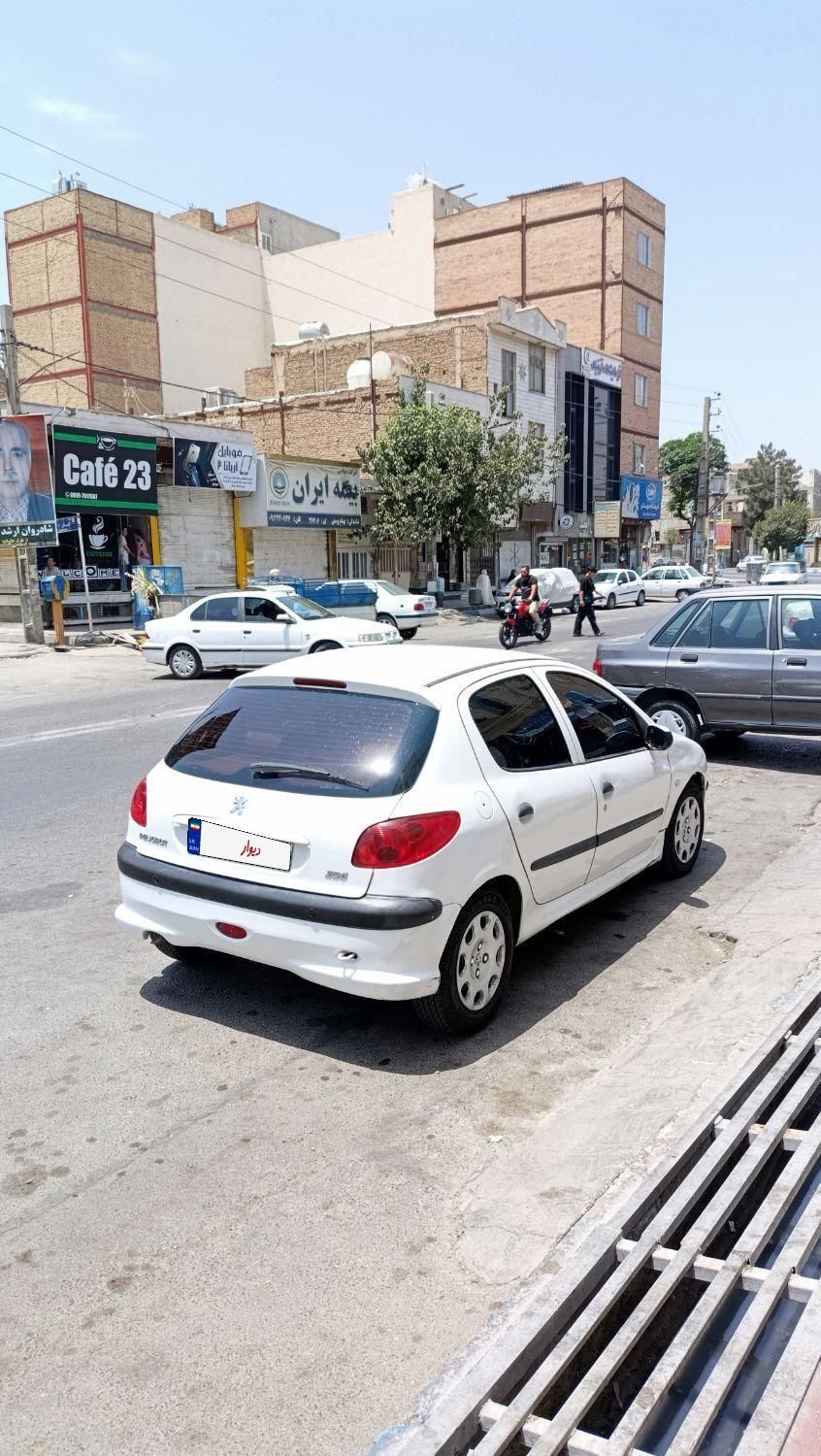 پژو 206 تیپ 2 - 1395