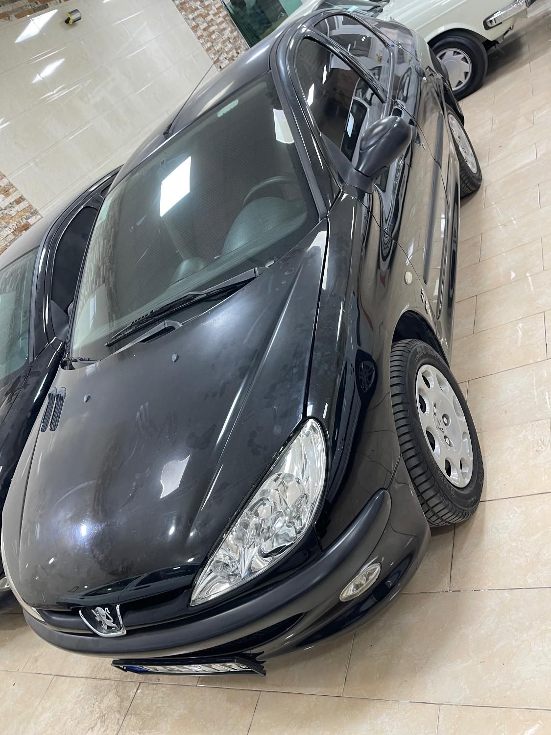 پژو ۲۰۶ صندوق دار v8 - 1394