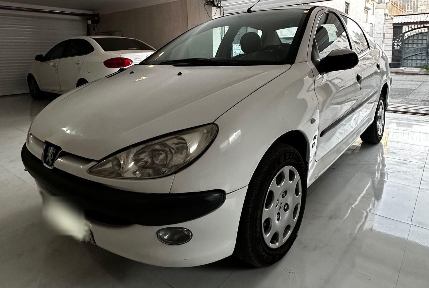 پژو ۲۰۶ صندوق دار v8 - 1395