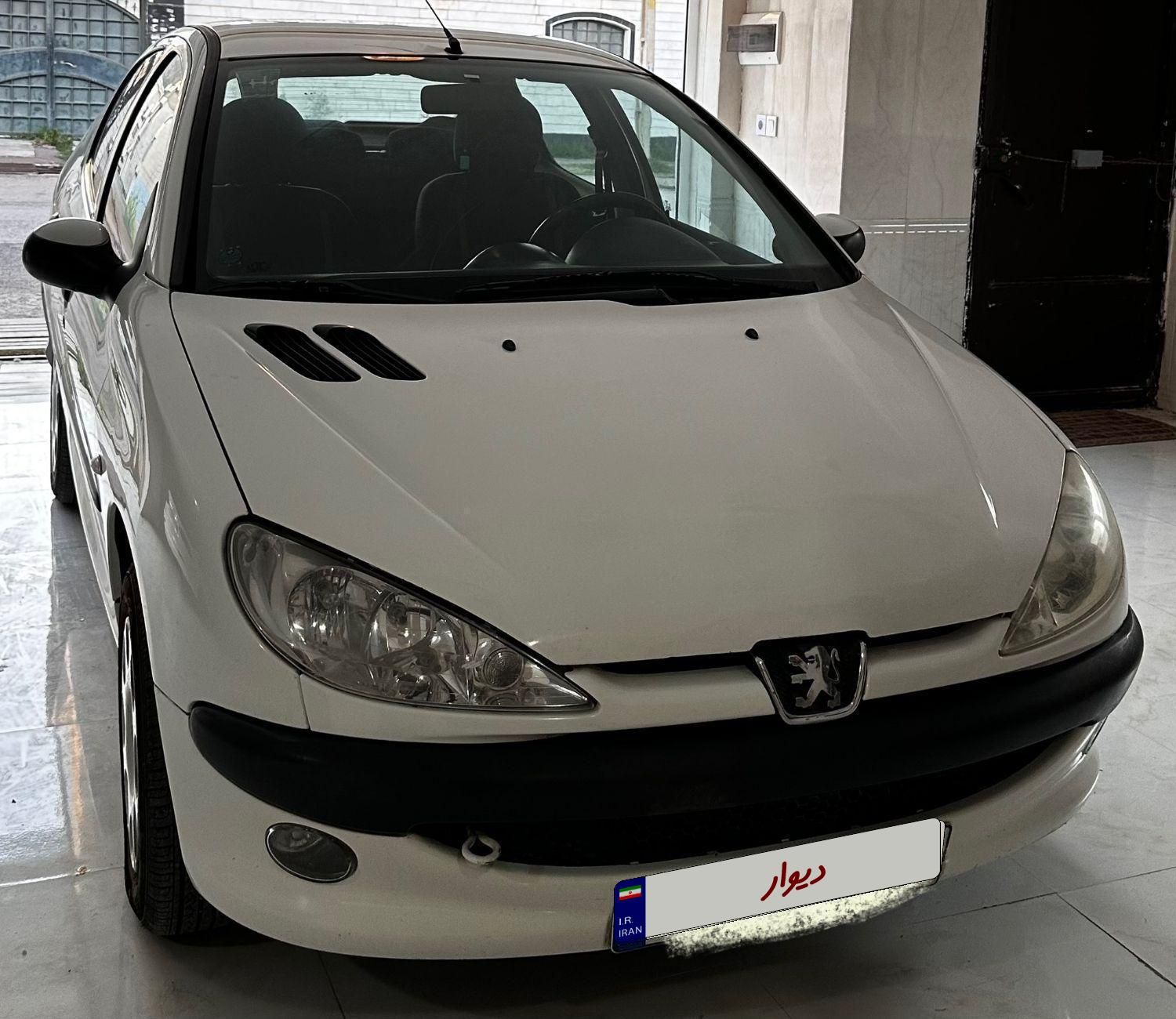 پژو ۲۰۶ صندوق دار v8 - 1395