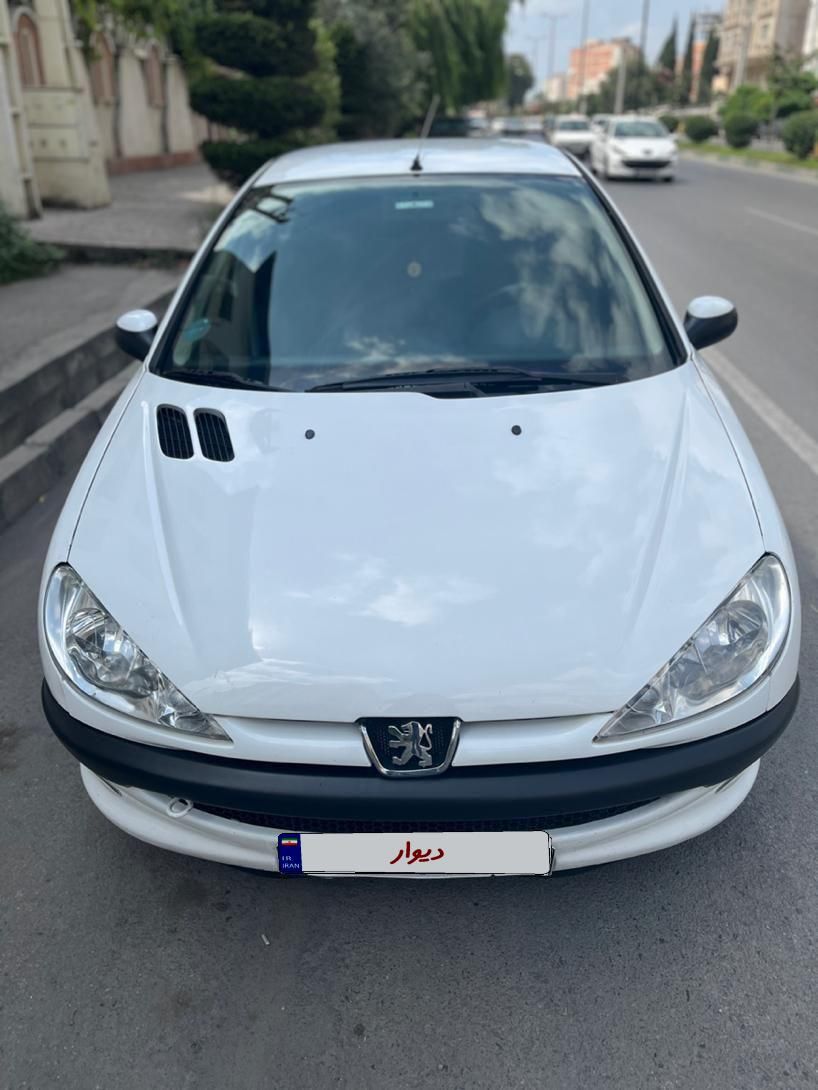 پژو ۲۰۶ صندوق دار v8 - 1393