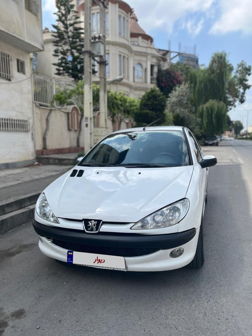 پژو ۲۰۶ صندوق دار v8 - 1393
