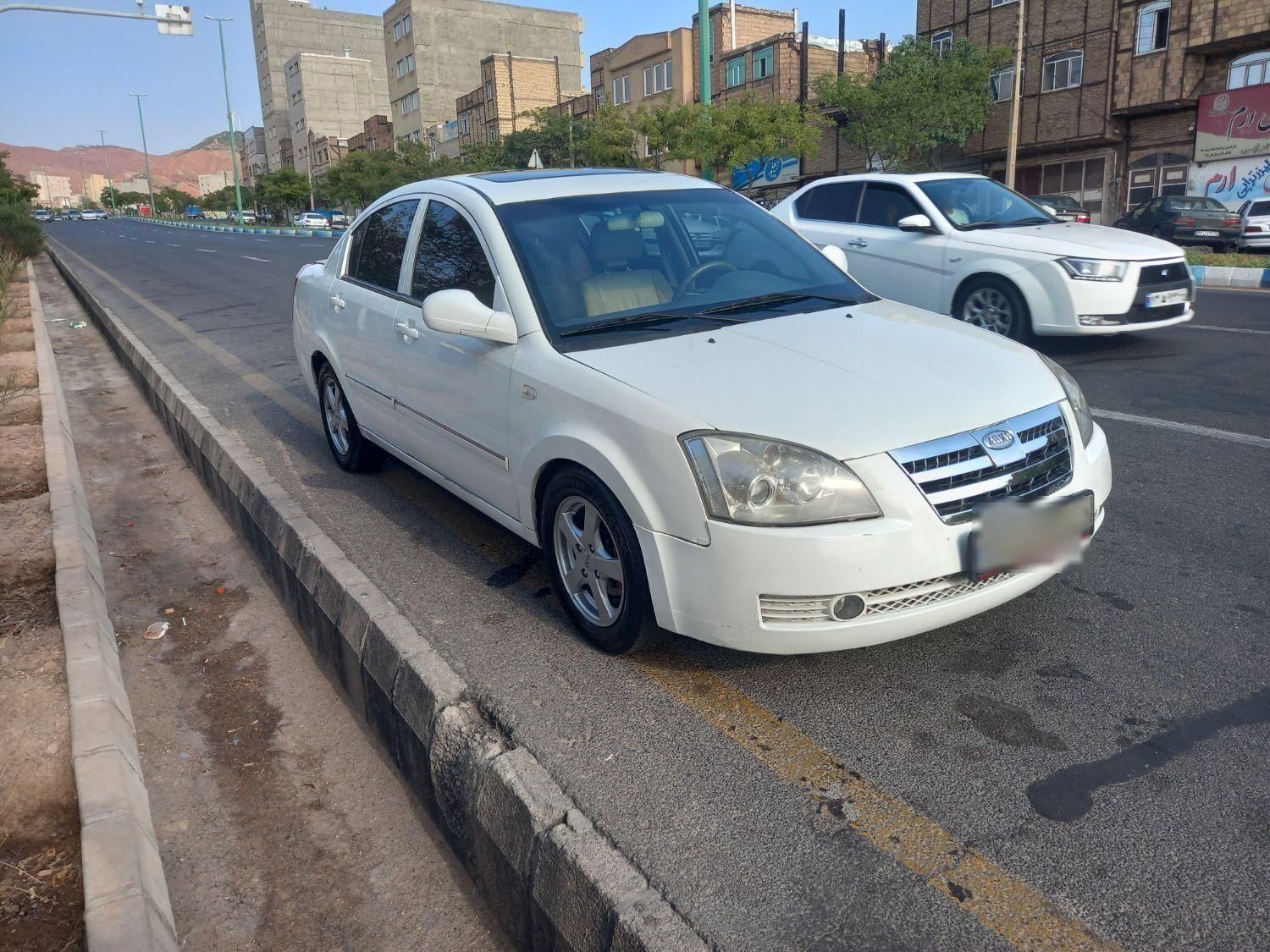 ام وی ام 530 دنده ای - 1390