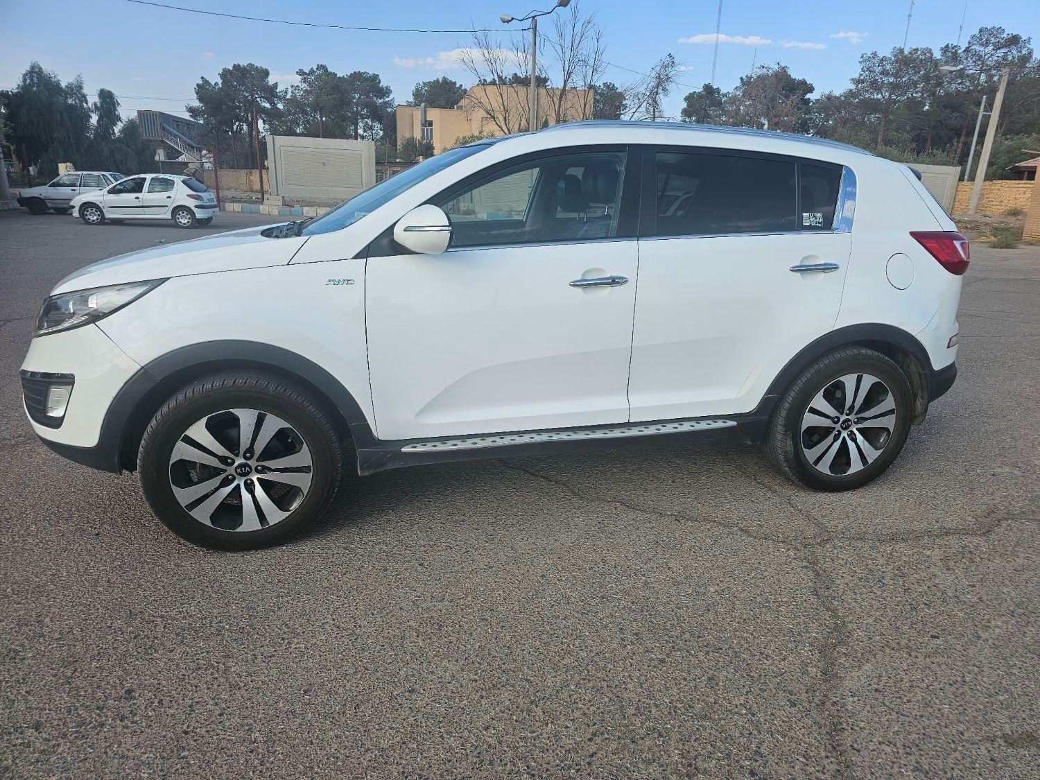 کیا اسپورتیج 4 سیلندر فول 2400cc - 2014