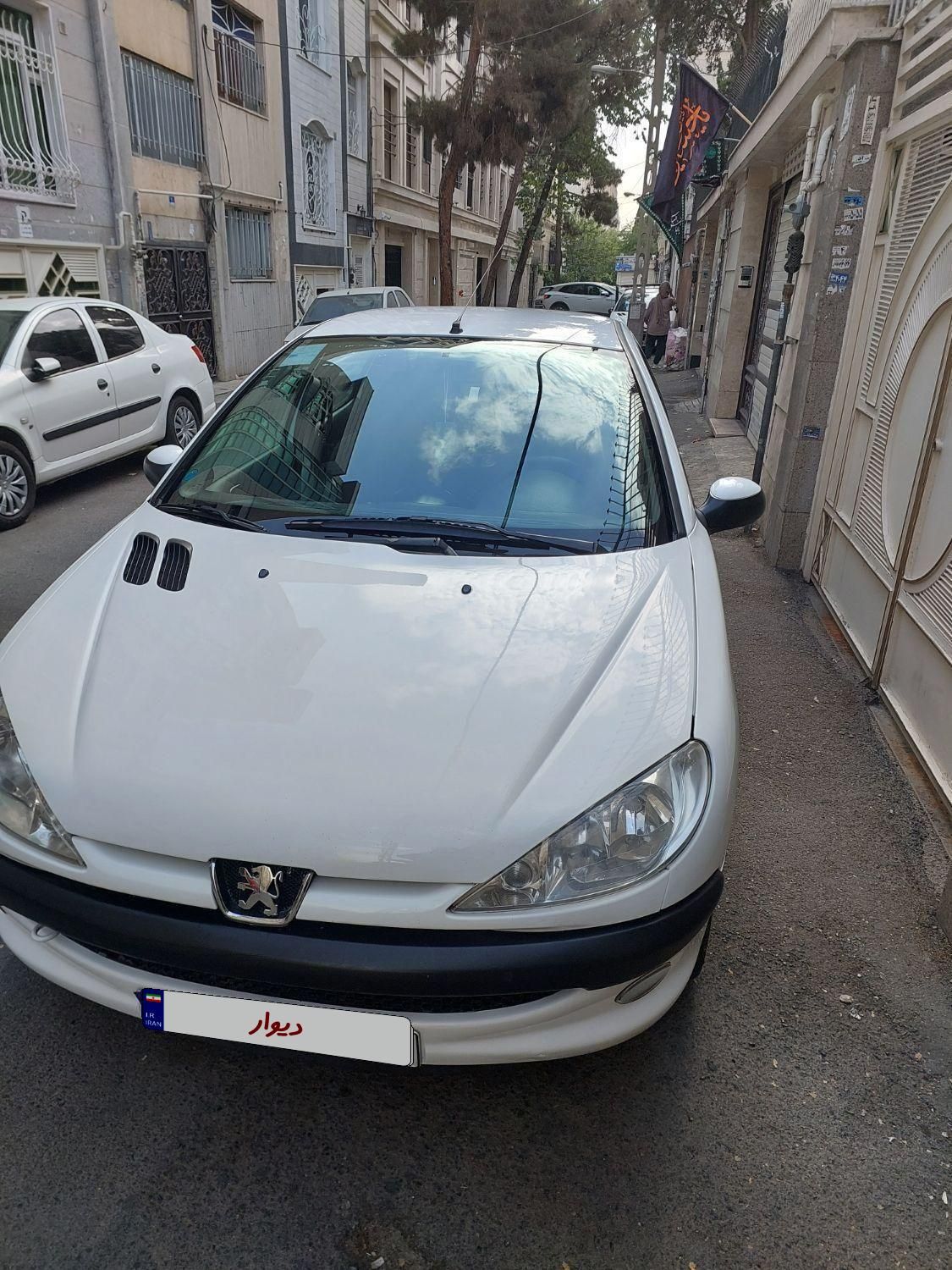 پژو ۲۰۶ صندوق دار v8 - 1396