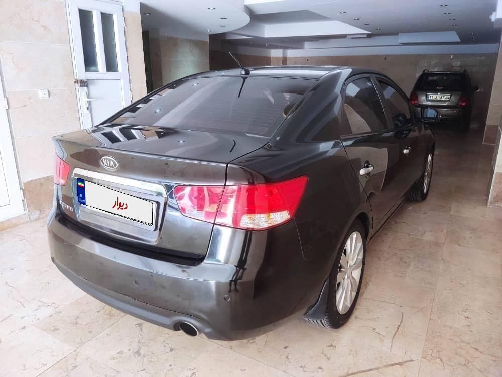 کیا سراتو 2.0 لیتر اتوماتیک GT لاین - 2012