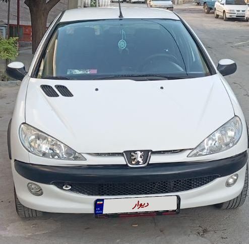پژو ۲۰۶ صندوق دار v8 - 1395