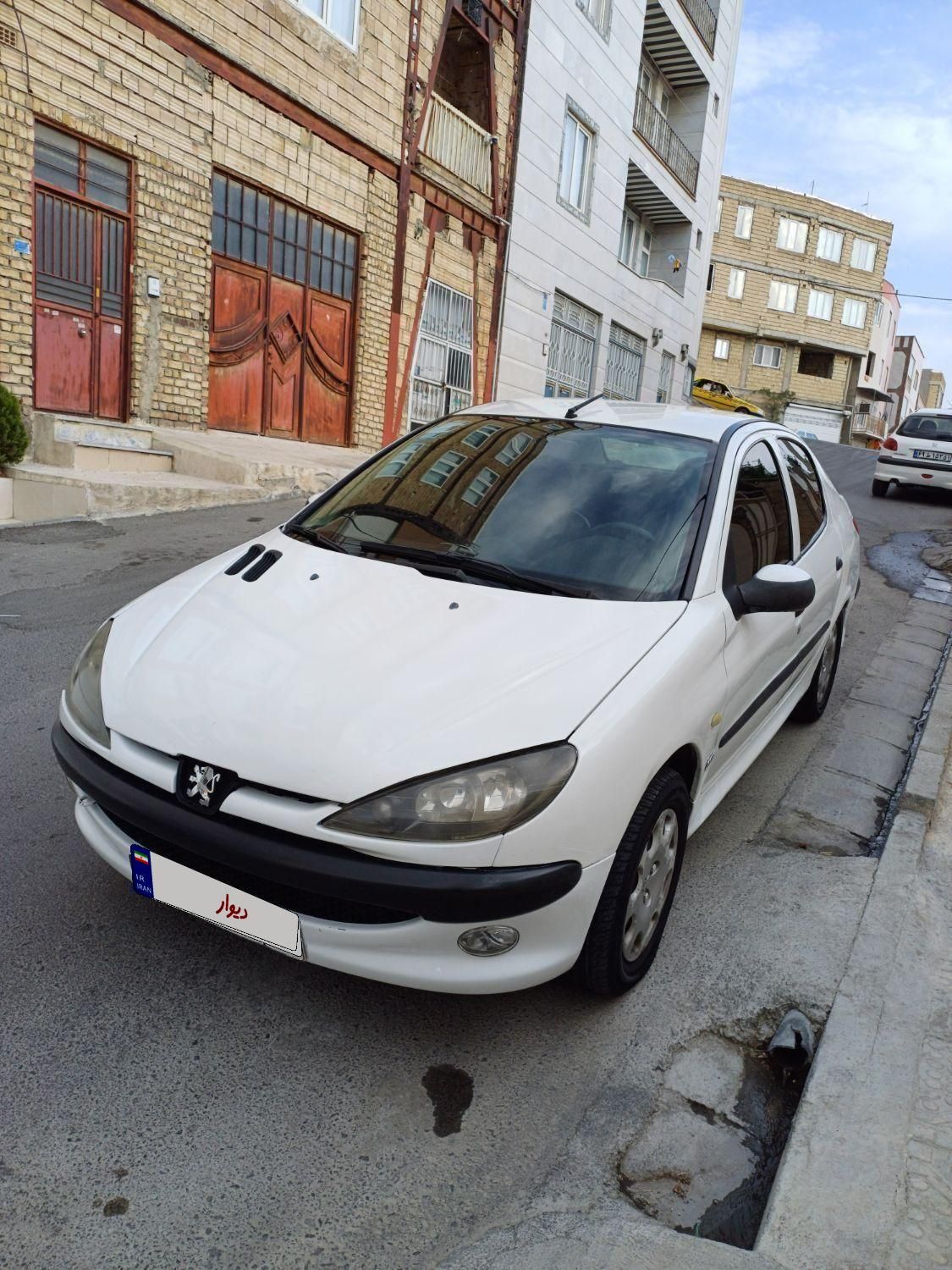پژو ۲۰۶ صندوق دار v8 - 1389