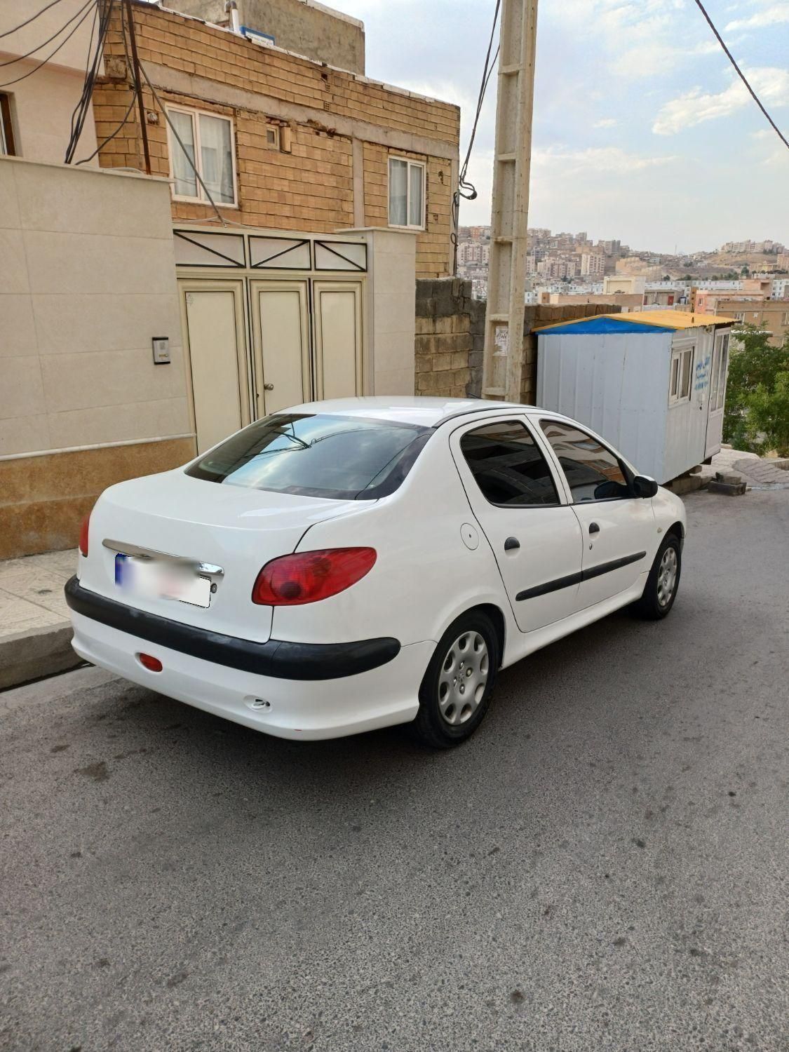 پژو ۲۰۶ صندوق دار v8 - 1389