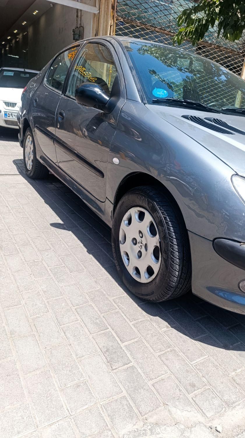 پژو ۲۰۶ صندوق دار v8 - 1386