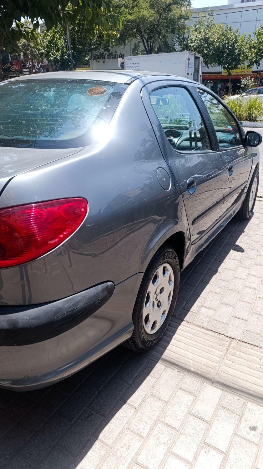 پژو ۲۰۶ صندوق دار v8 - 1386
