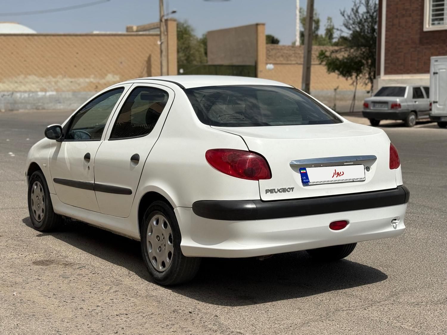 پژو ۲۰۶ صندوق دار v20 - 1390