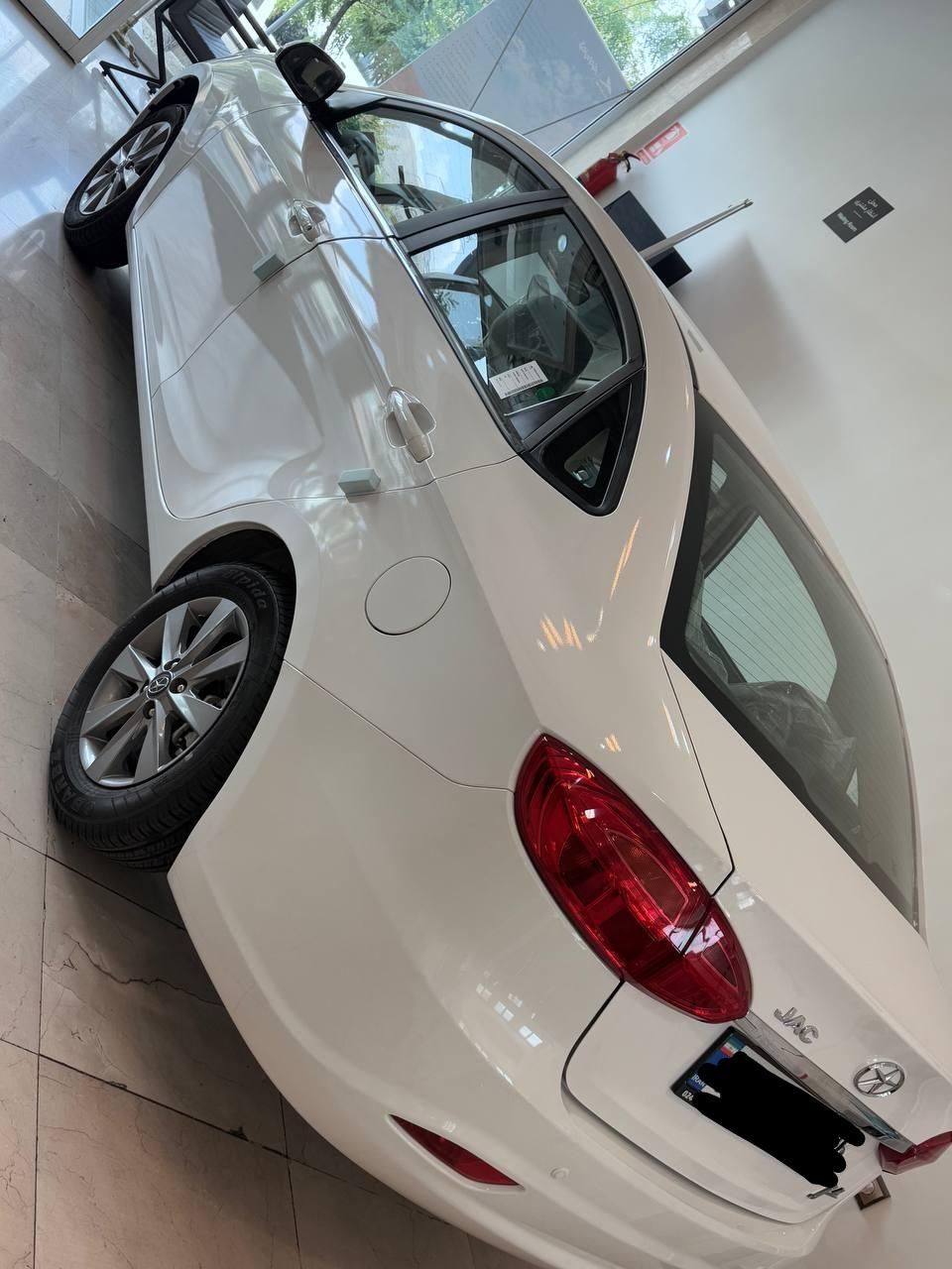 جک J4 اتوماتیک ساده - 1404