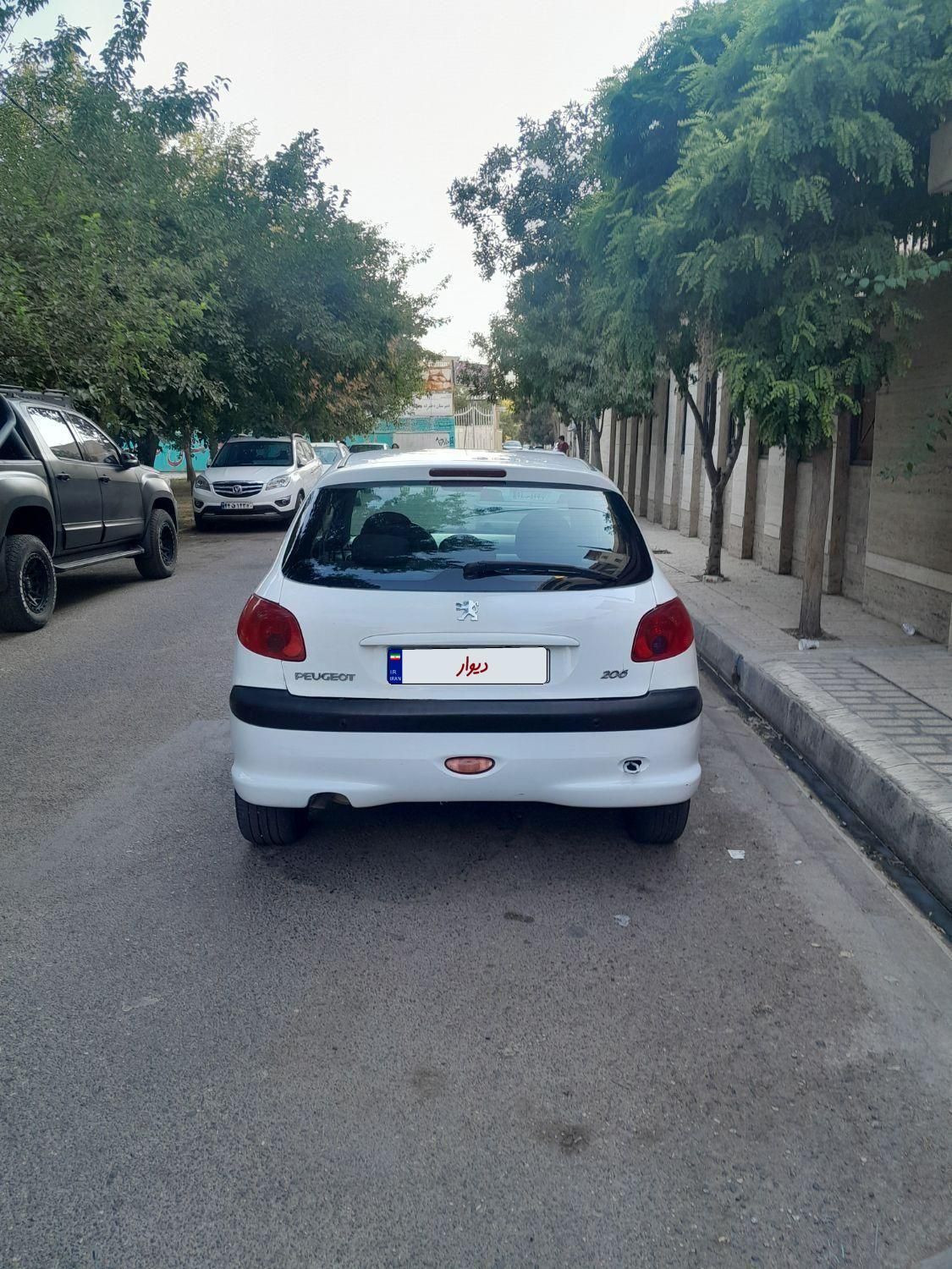پژو 206 تیپ 5 - 1395