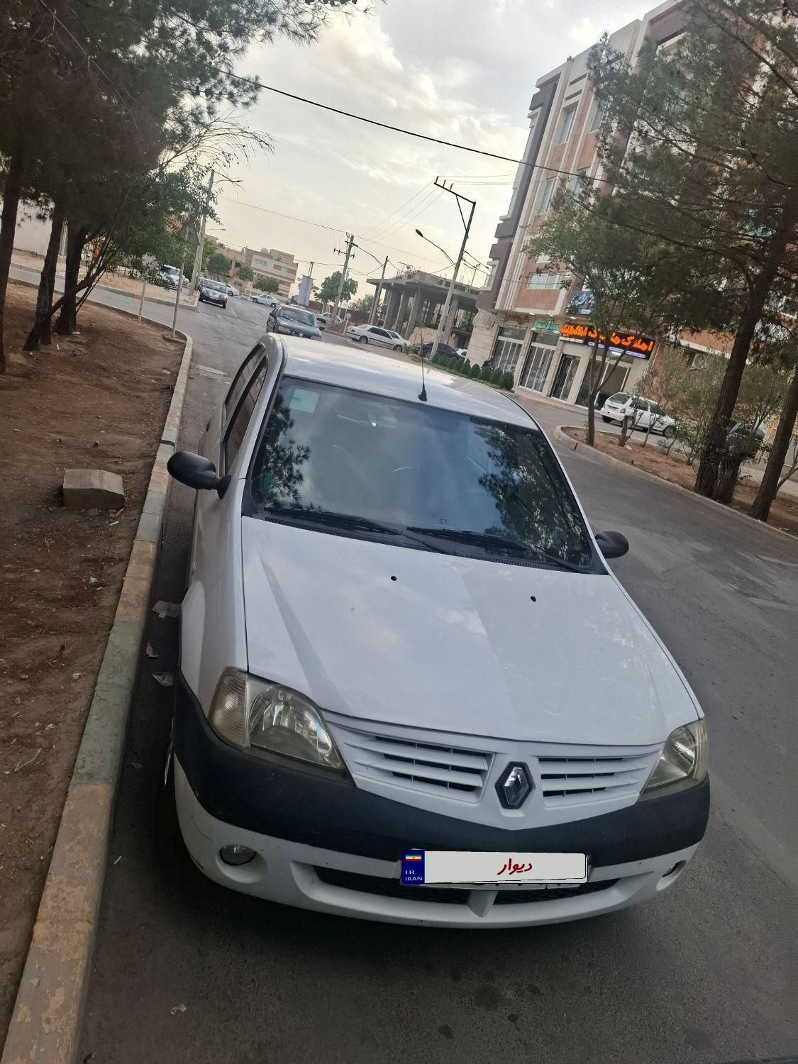 خودرو رنو، پارس تندر آگهی ann_19586886