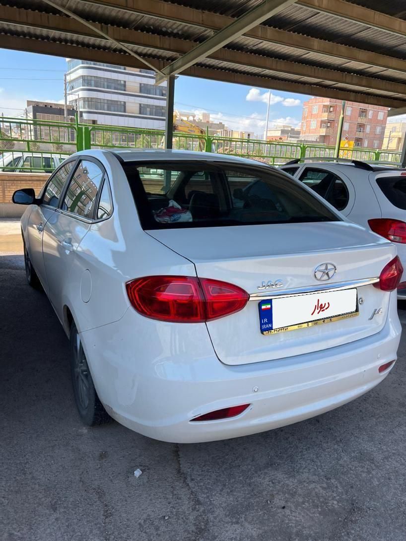جک J4 اتوماتیک ساده - 1400