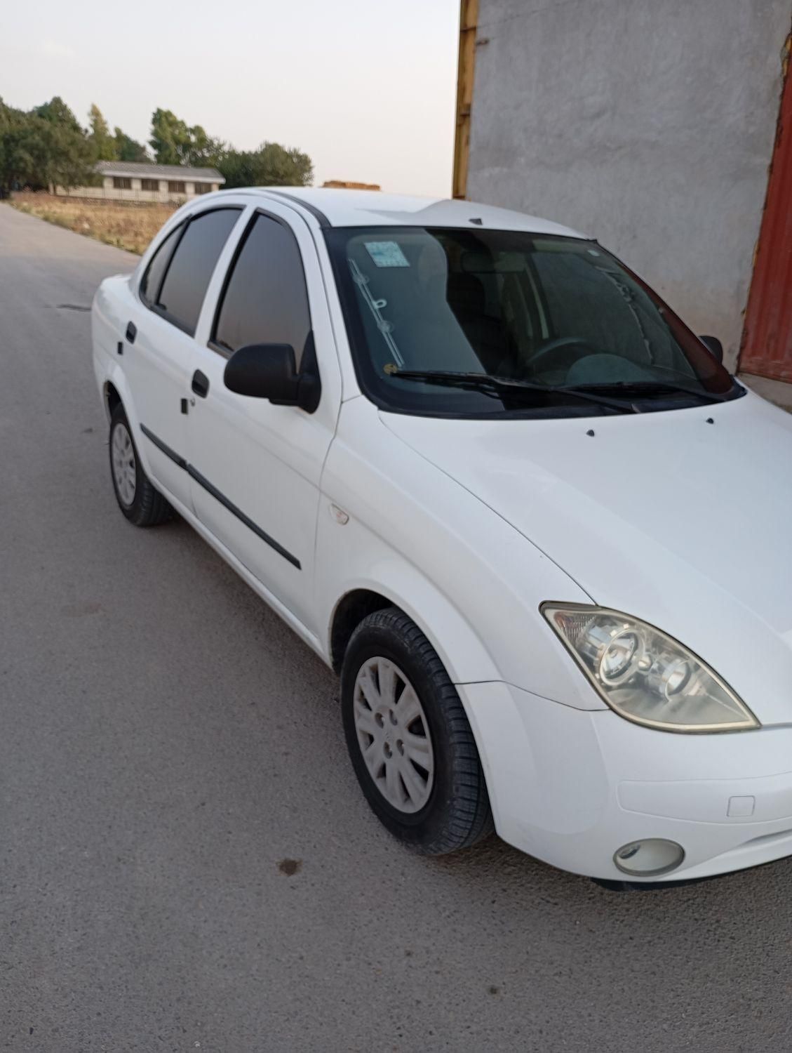 تیبا صندوق دار SX - 1399