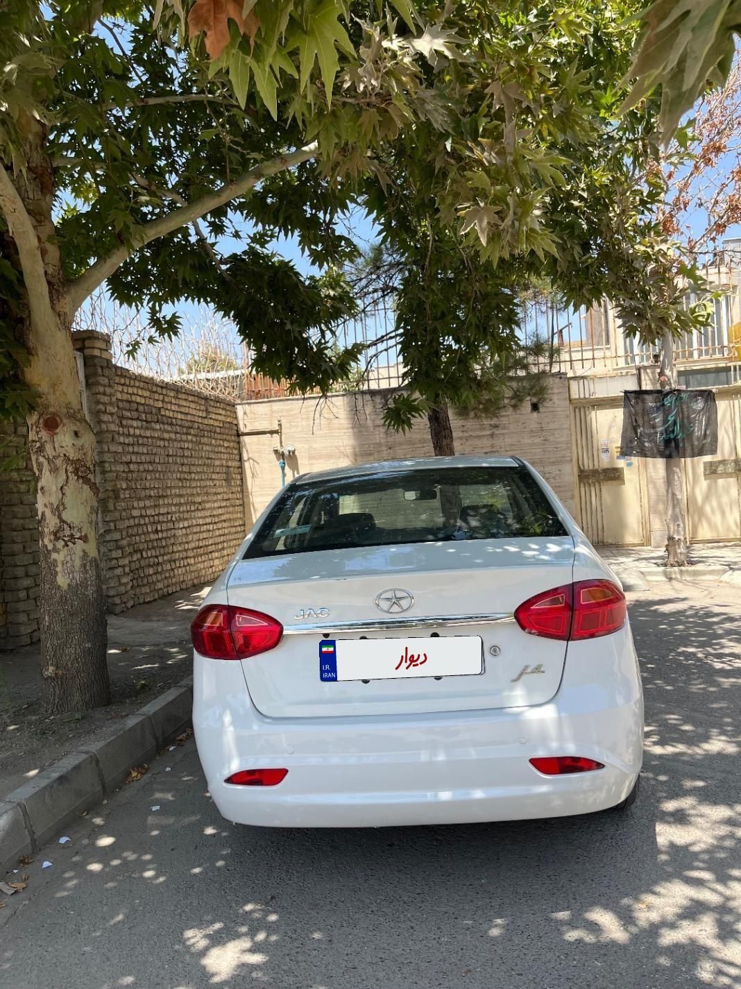 جک J4 اتوماتیک ساده - 1401