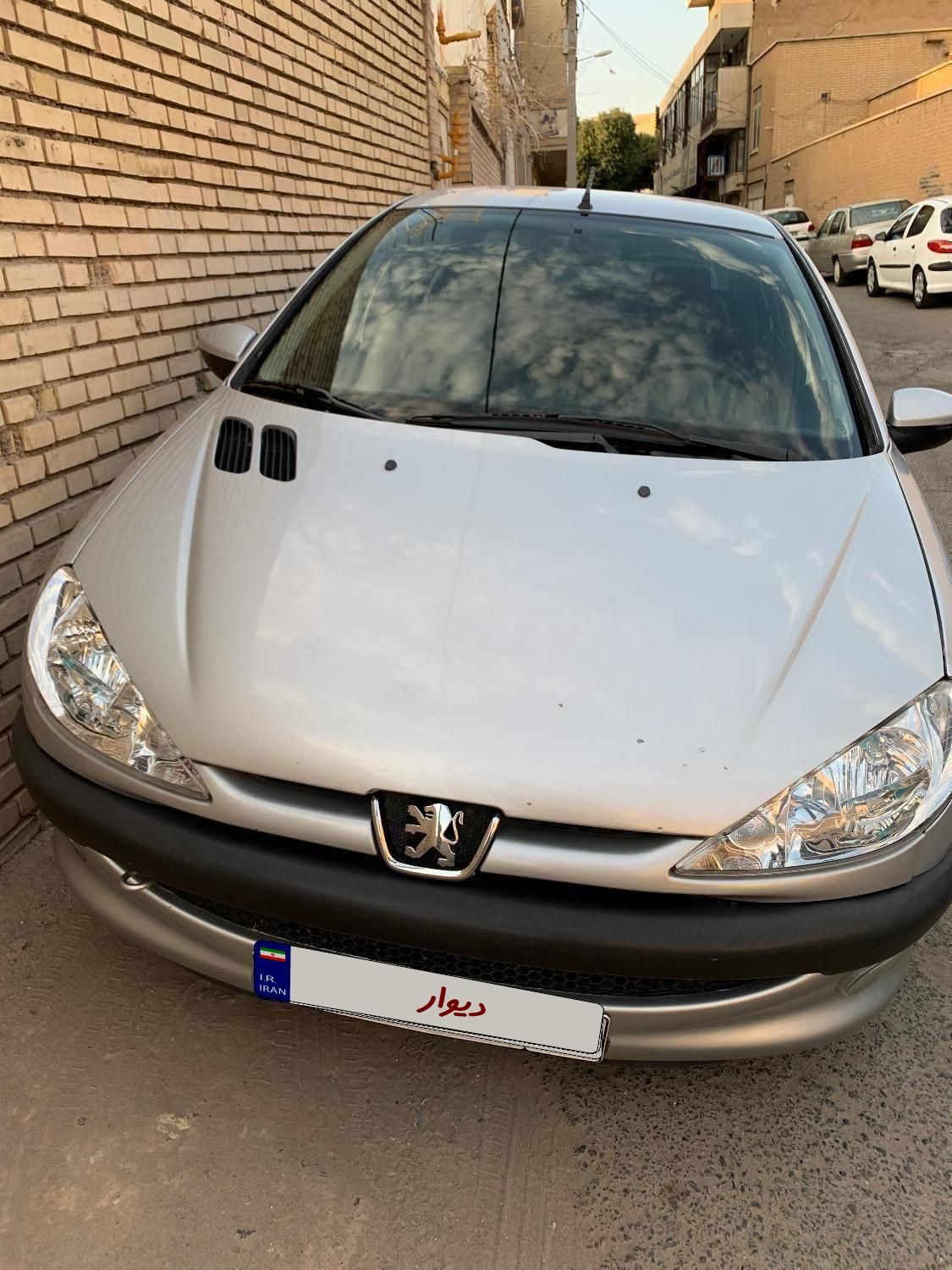 پژو ۲۰۶ صندوق دار v8 - 1393