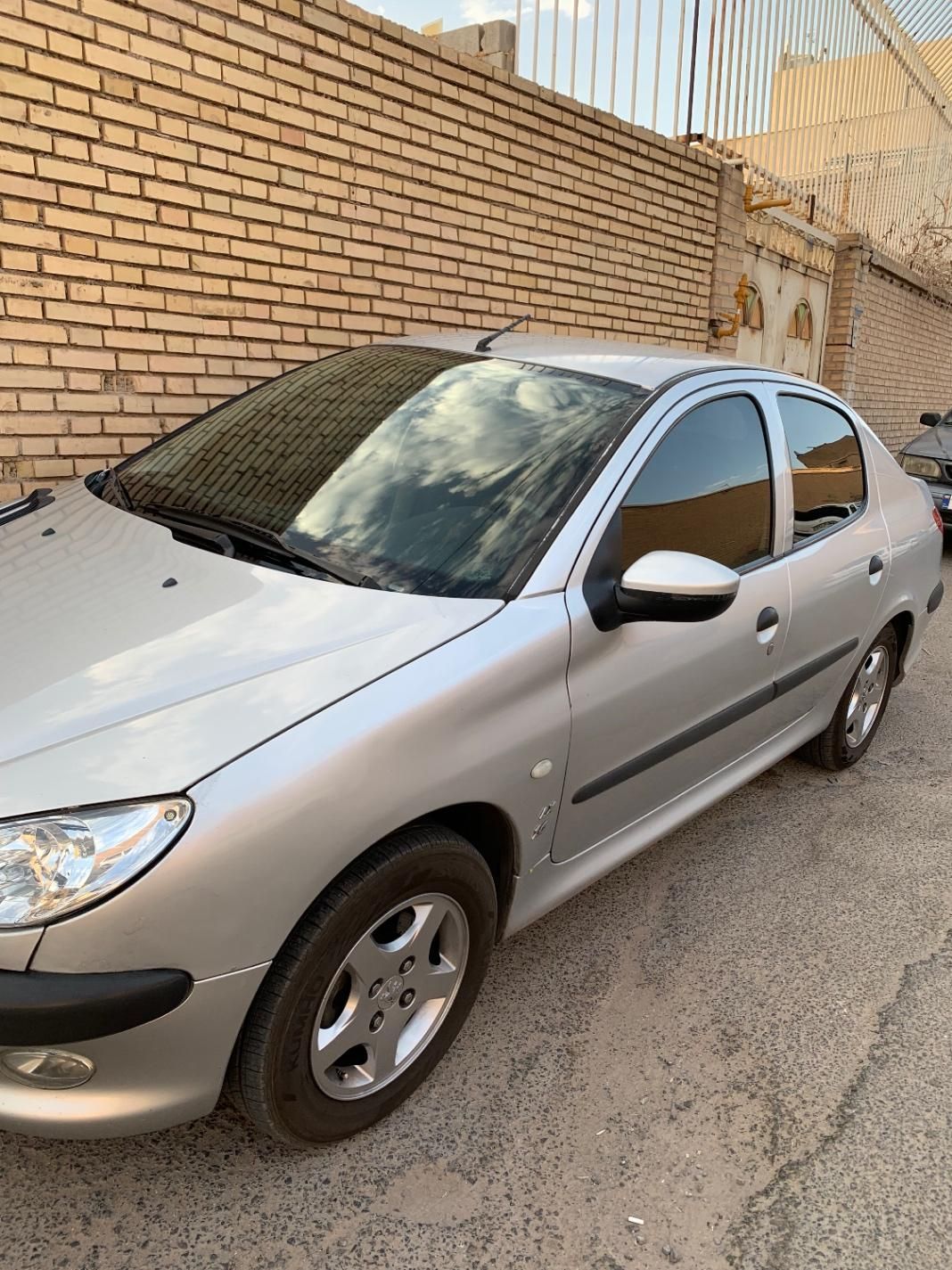 پژو ۲۰۶ صندوق دار v8 - 1393
