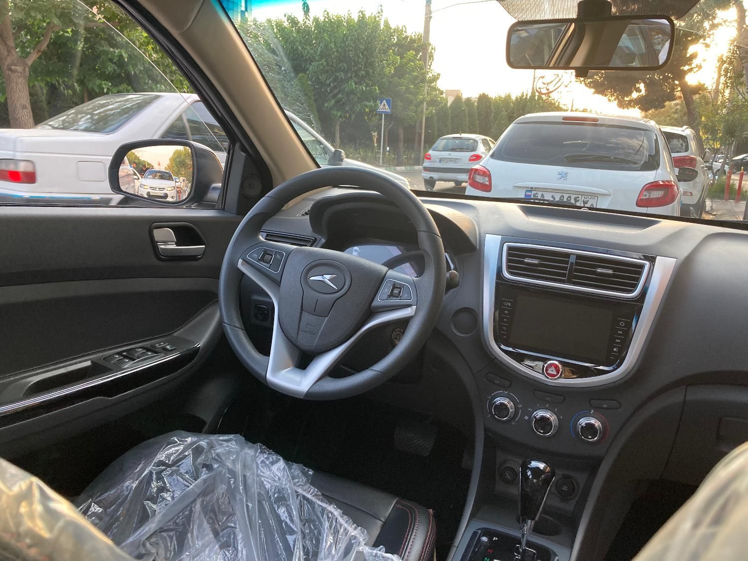 جک J4 اتوماتیک ساده - 1404