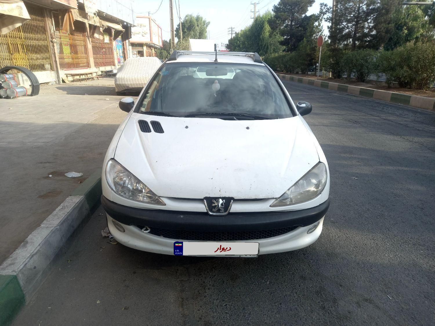 پژو ۲۰۶ صندوق دار v8 - 1390