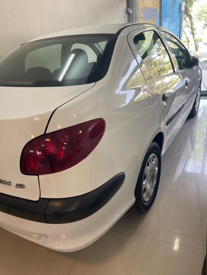 پژو ۲۰۶ صندوق دار v8 - 1395