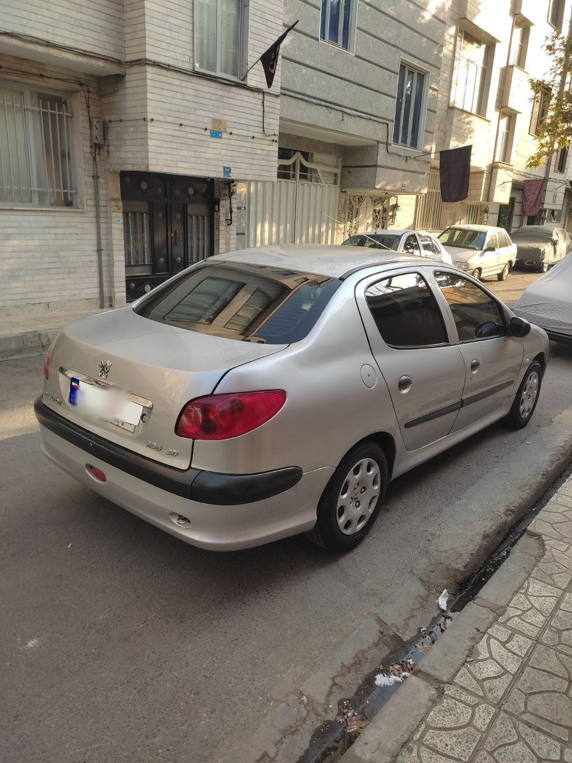 پژو ۲۰۶ صندوق دار v20 - 1388